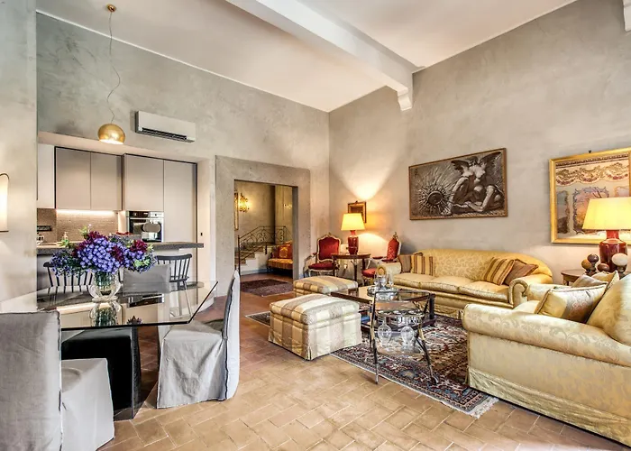 Stylish 2 Bdr With Balcony By Pantheon & Forum Roma