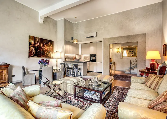 Stylish 2 Bdr With Balcony By Pantheon & Forum Roma